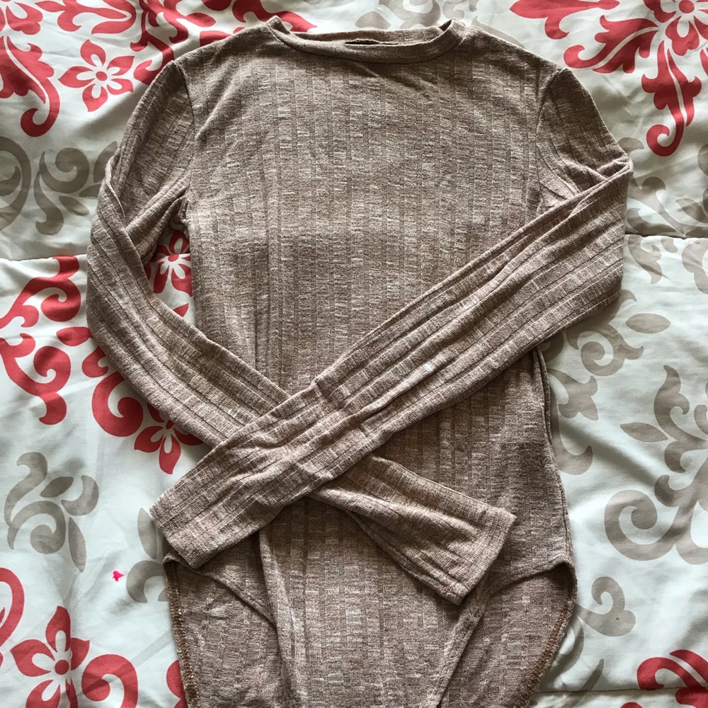 Forever 21 tan nude ribbed bodysuit
